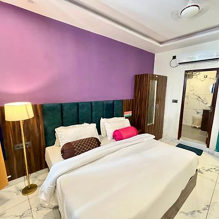 Bonfire Hostels Rishīkesh Zewnętrze zdjęcie