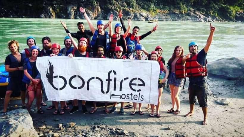 Bonfire Hostels Rishīkesh Zewnętrze zdjęcie