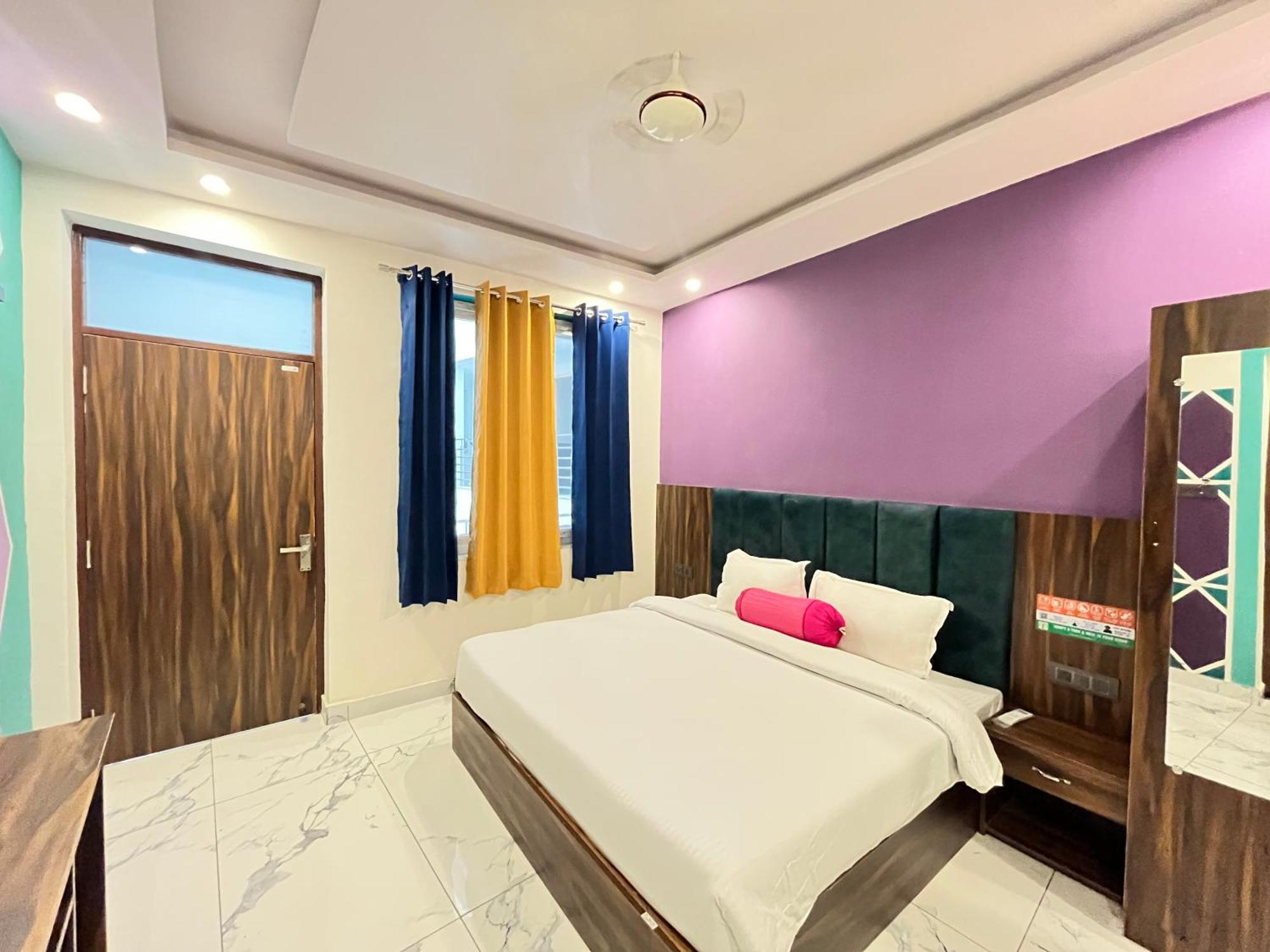 Bonfire Hostels Rishīkesh Zewnętrze zdjęcie