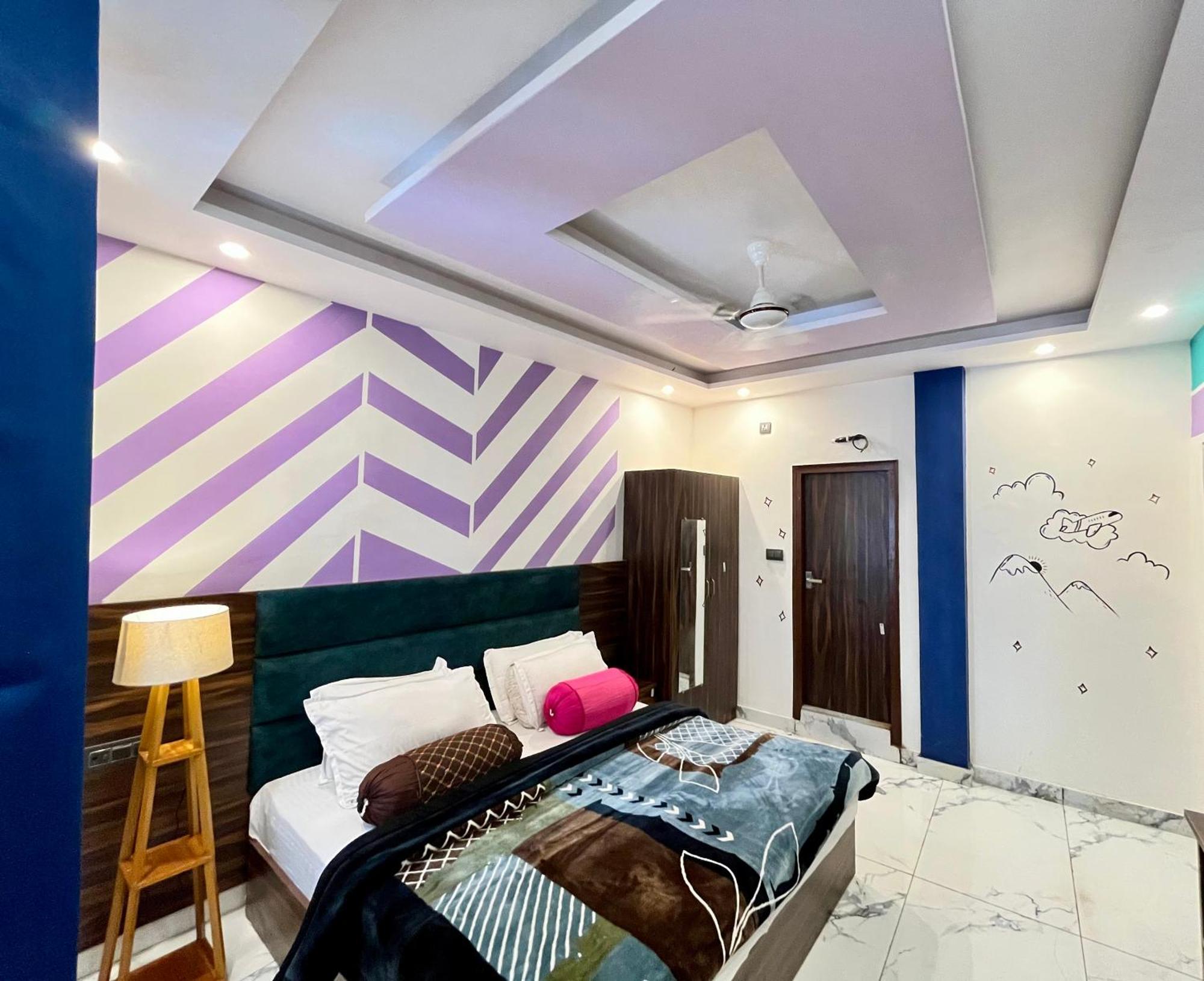 Bonfire Hostels Rishīkesh Zewnętrze zdjęcie